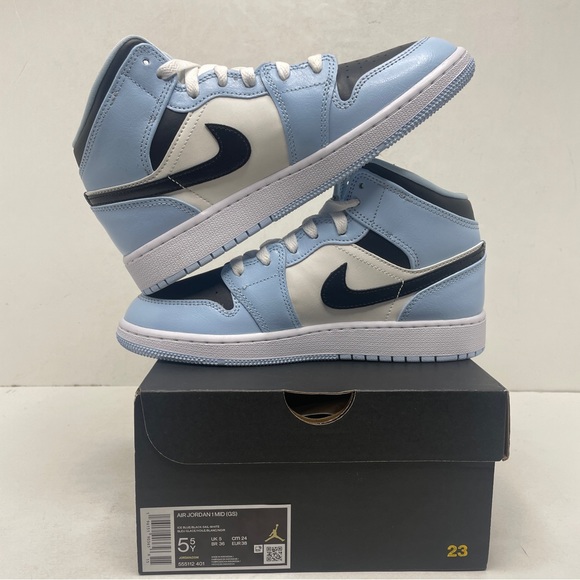 Nike Air Jordan 1 Retro Mid GS “Ice Blue” 2022 - Picture 3 of 4